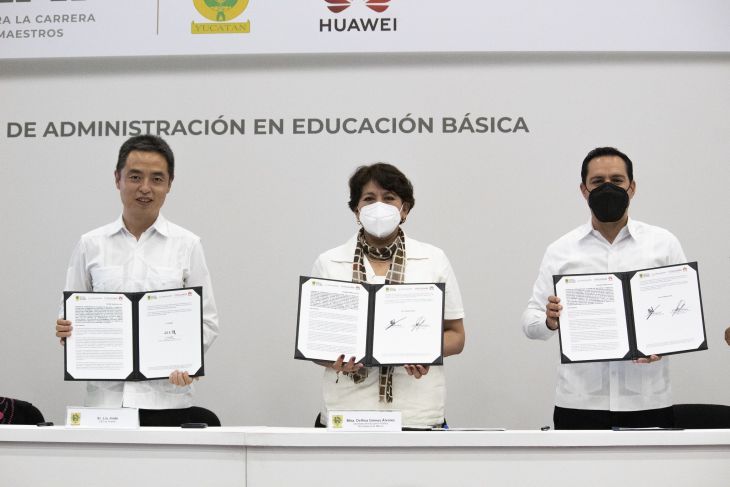 Firman convenio entre Usicamm y Huawei en Yucatán